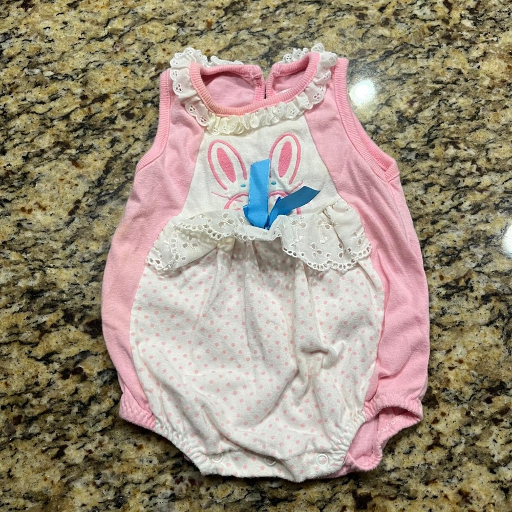 Vintage Buster Brown Baby Girls Pink Bunny Bubble Romper 6-9 Months Eyelet Lace